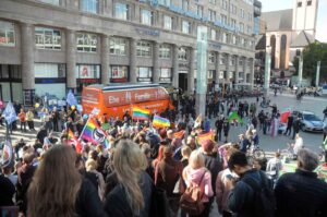 2017 zeichnete sich für uns noch nicht ab, dass bei der Gegendemo zur AfD-nahen "Demo für Alle" auch Queerquarktivisten und ihre schrägen Allys auflaufen würden.